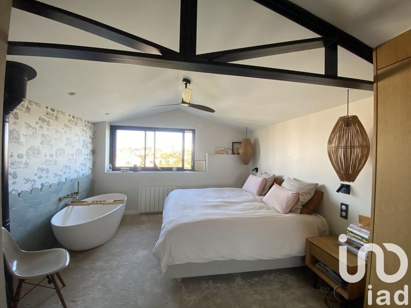 Maison - 207 m² - 7 pièces