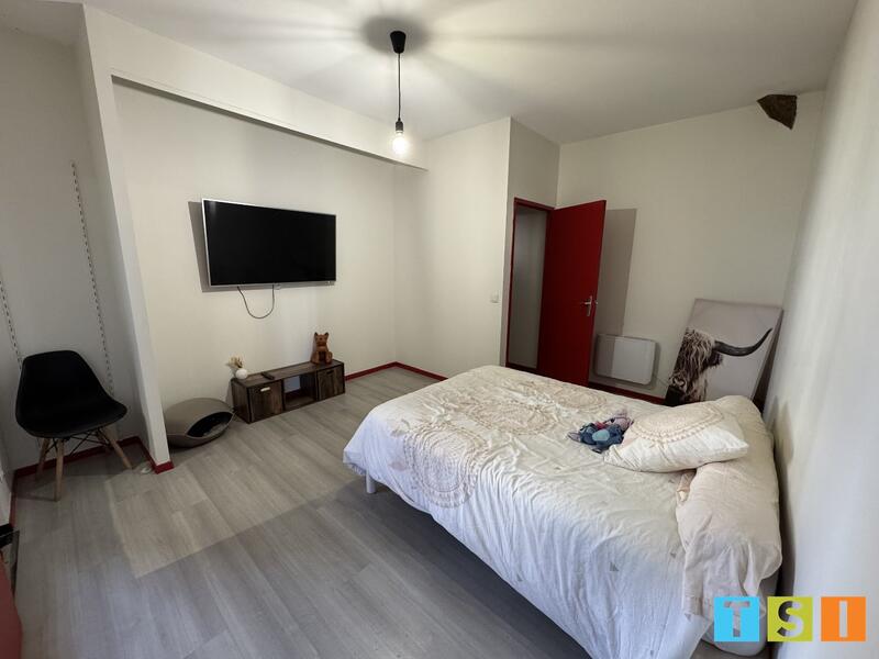 Atelier d'activités - 141 m² - 4 pièces