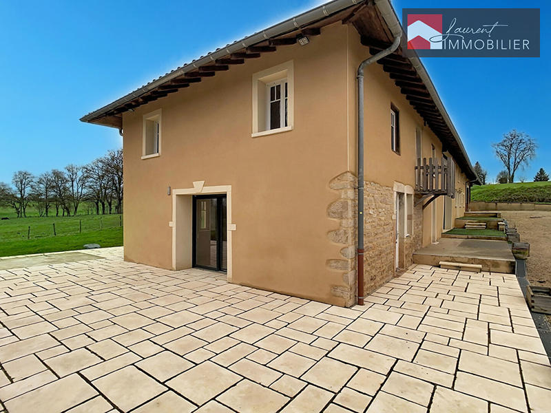 Maison - 280 m² - 6 pièces