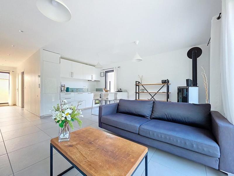 Maison - 95 m² - 5 pièces