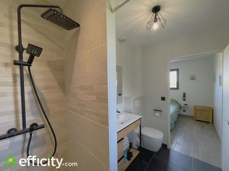 Maison - 97 m² - 6 pièces