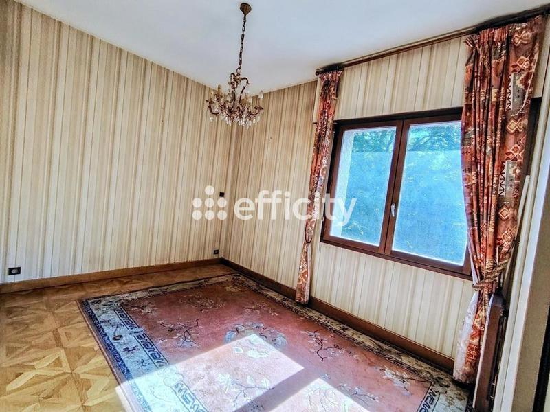 Maison - 262 m² - 10 pièces