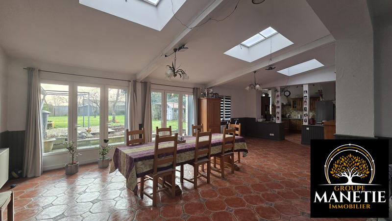 Maison - 177 m² - 5 pièces