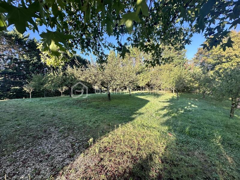 Maison traditionnelle - 148 m² - 9 pièces