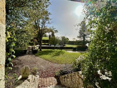 Maison ancienne - 200 m² - 9 pièces