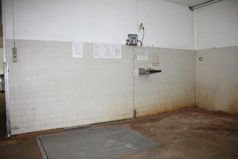 Entrepôt - 900 m² - 10 pièces