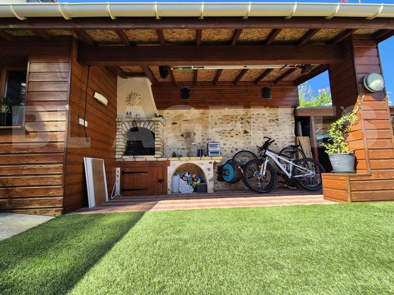 Maison - 137 m² - 5 pièces