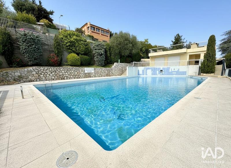 Appartement - 94 m² - 3 pièces