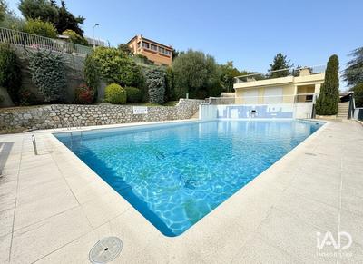 Appartement - 94 m² - 3 pièces