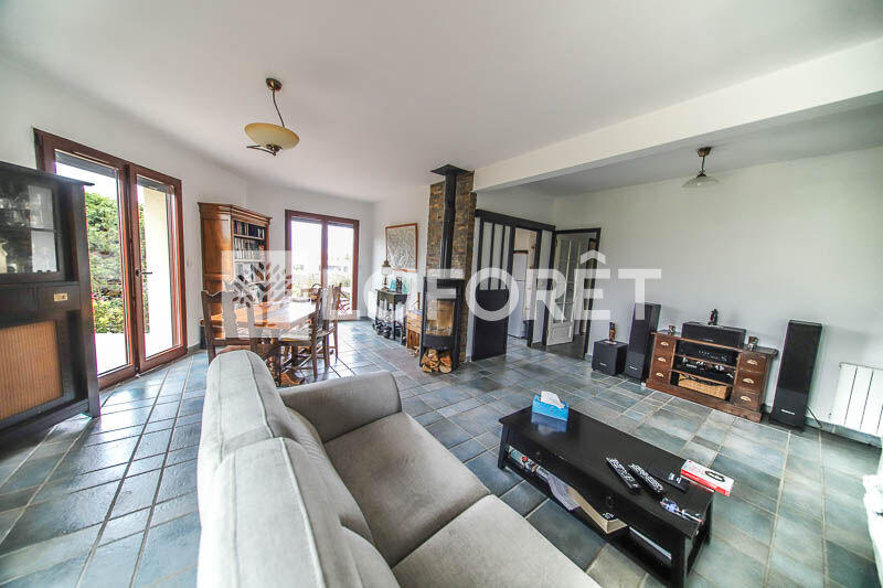 Maison - 97 m² - 5 pièces