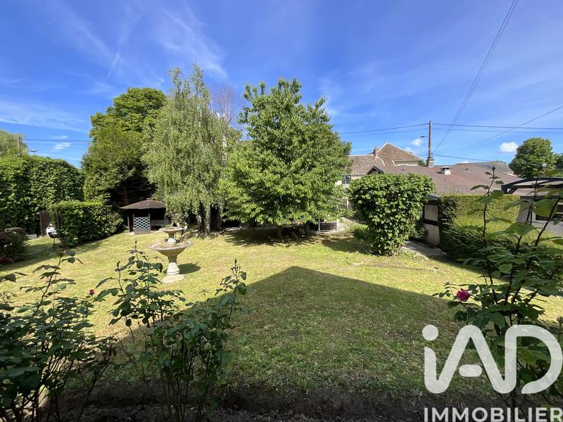 Maison - 232 m² - 8 pièces