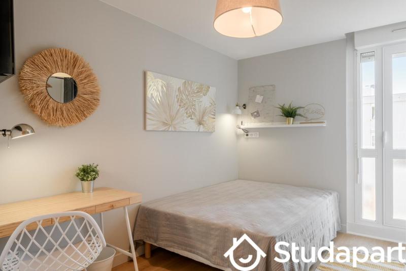 Chambre - 9 m² - 1 pièce