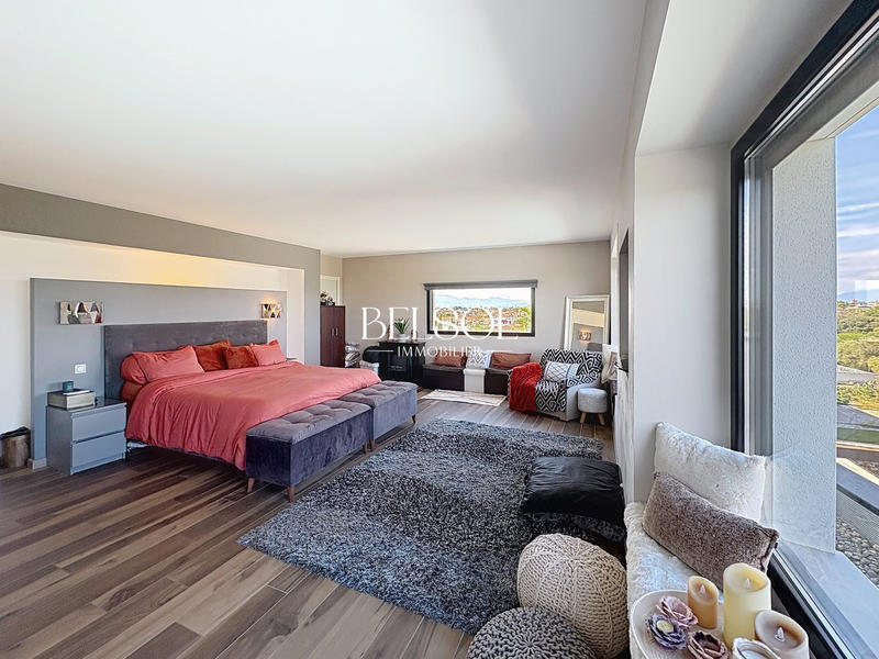 Villa - 211 m² - 4 pièces