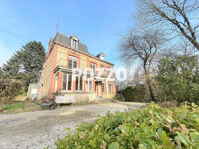 Maison - 231 m² - 10 pièces