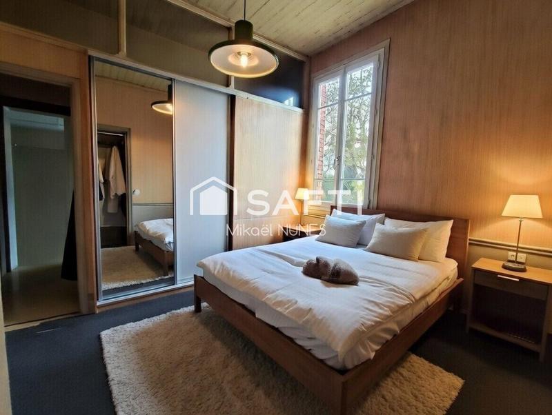 Maison - 137 m² - 5 pièces