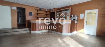 Local d'activités - 370 m² - 12 pièces