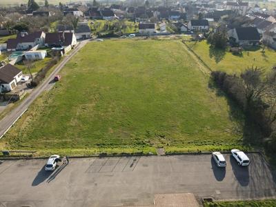 Terrain constructible - 1 200 m²