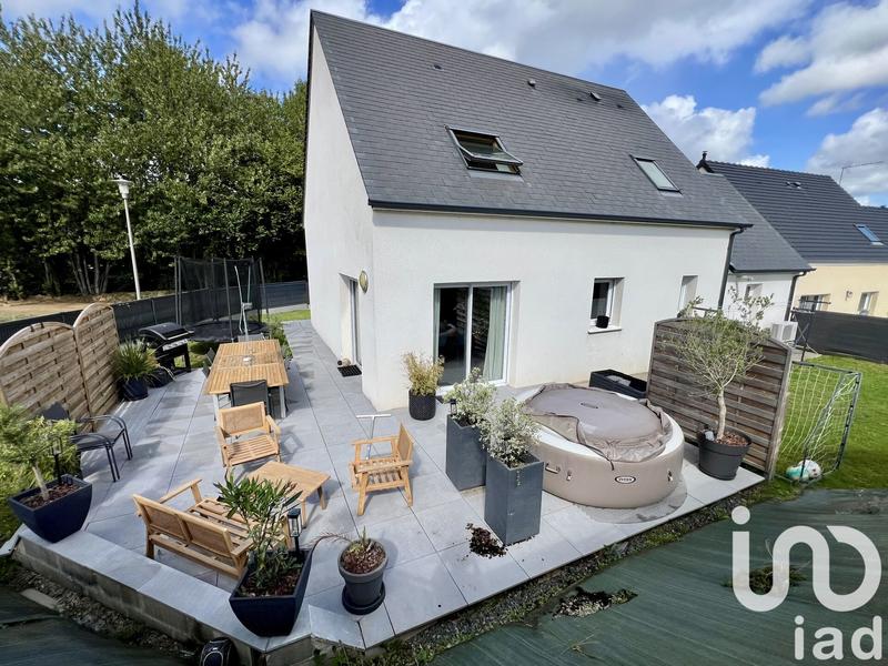 Maison - 104 m² - 5 pièces