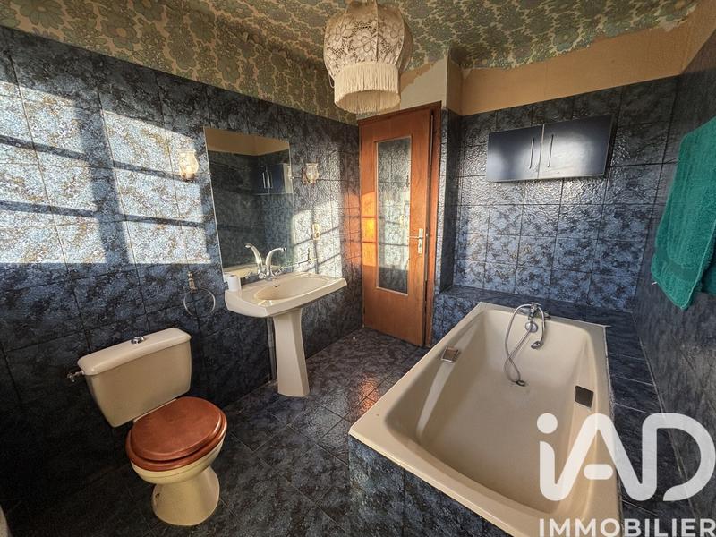 Maison - 167 m² - 7 pièces