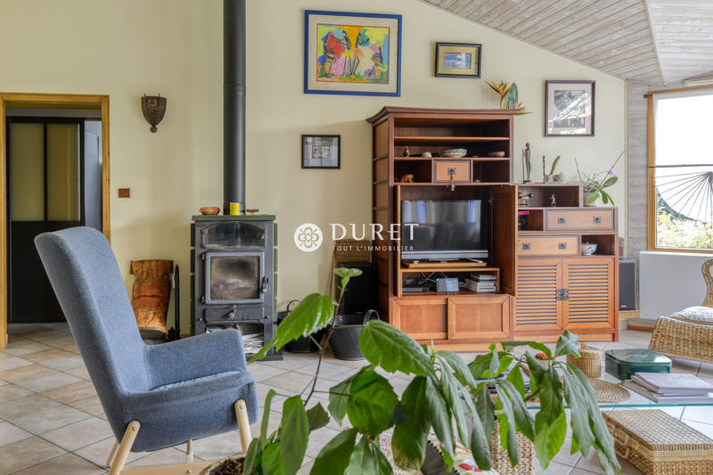 Maison traditionnelle - 151 m² - 8 pièces