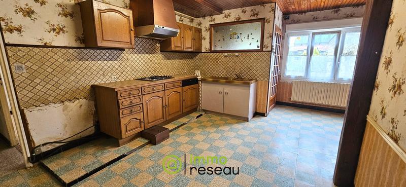 Maison - 93 m² - 4 pièces