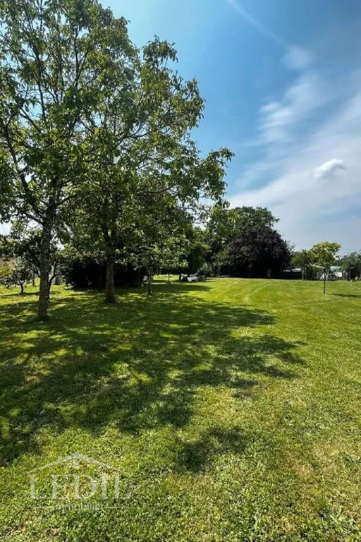 Terrain constructible - 623 m²