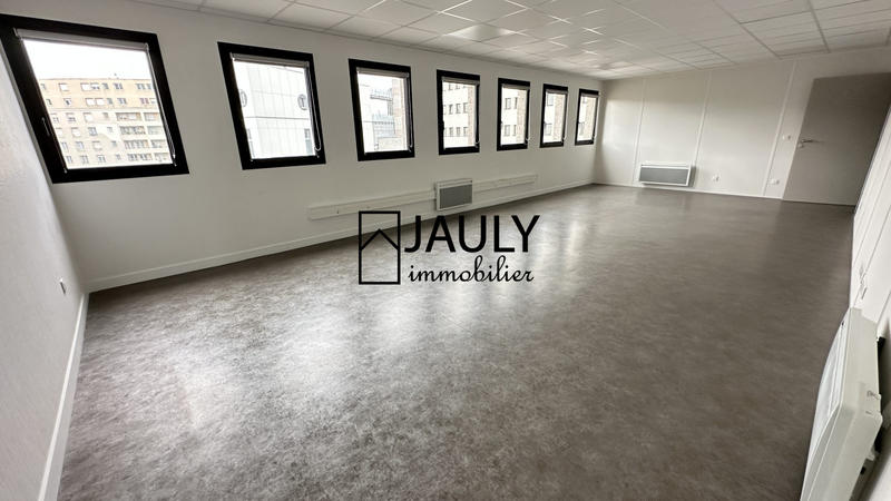 Bureau - 254 m² - 9 pièces