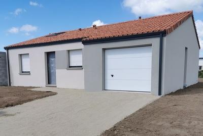 Maison - 95 m² - 4 pièces