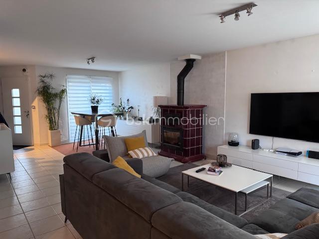 Maison traditionnelle - 138 m² - 6 pièces