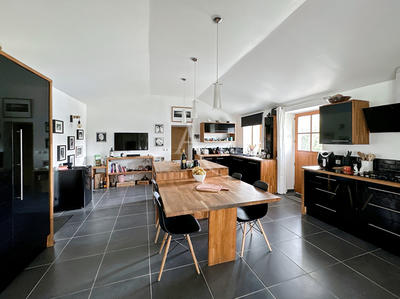 Maison - 165 m² - 5 pièces