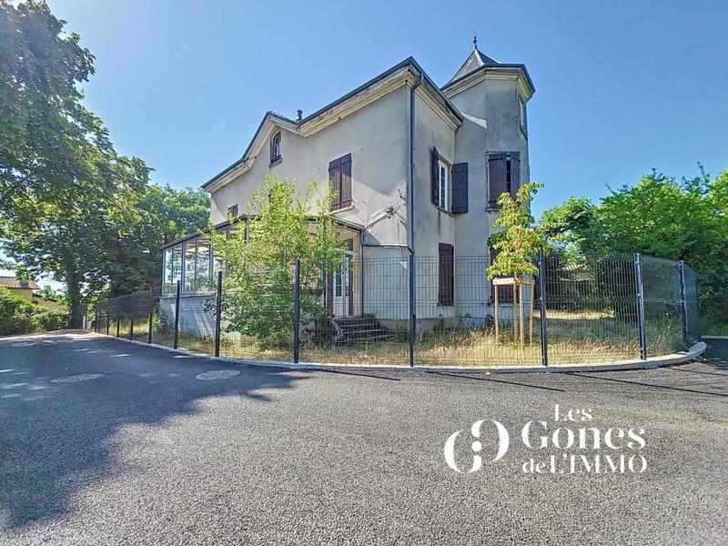 Maison bourgeoise - 260 m² - 7 pièces