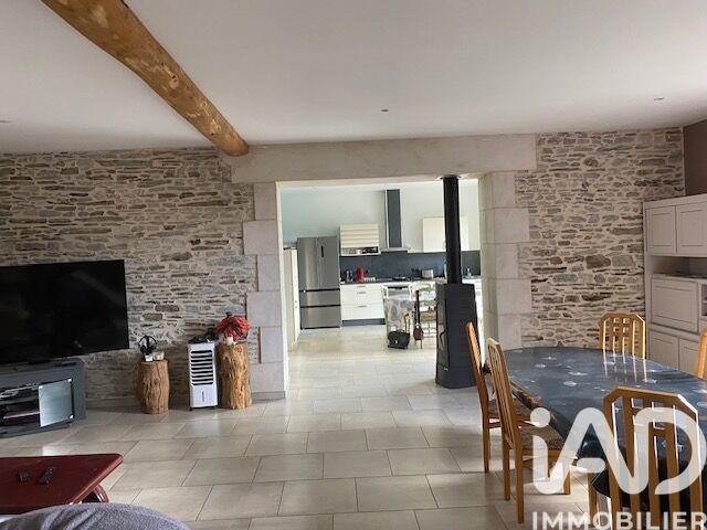 Maison - 245 m² - 5 pièces