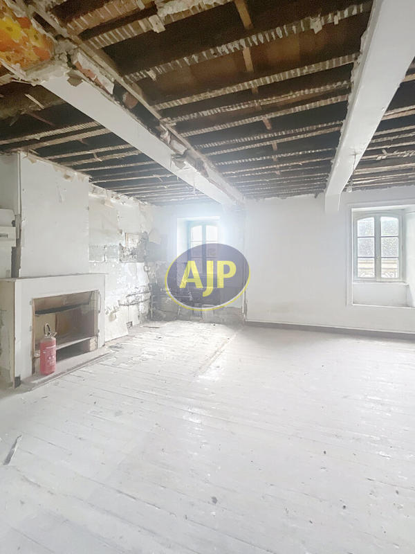 Immeuble - 5 pièces