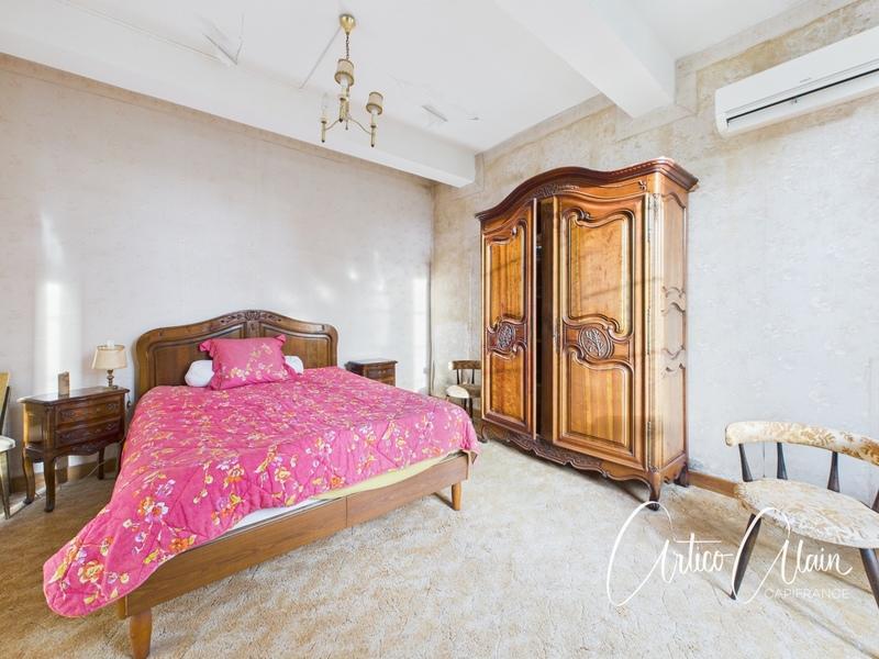 Maison bourgeoise - 275 m² - 9 pièces