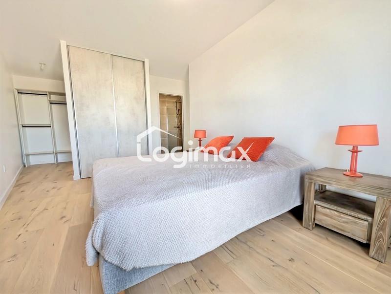 Appartement - 120 m² - 6 pièces