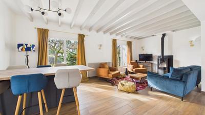 Maison - 150 m² - 7 pièces