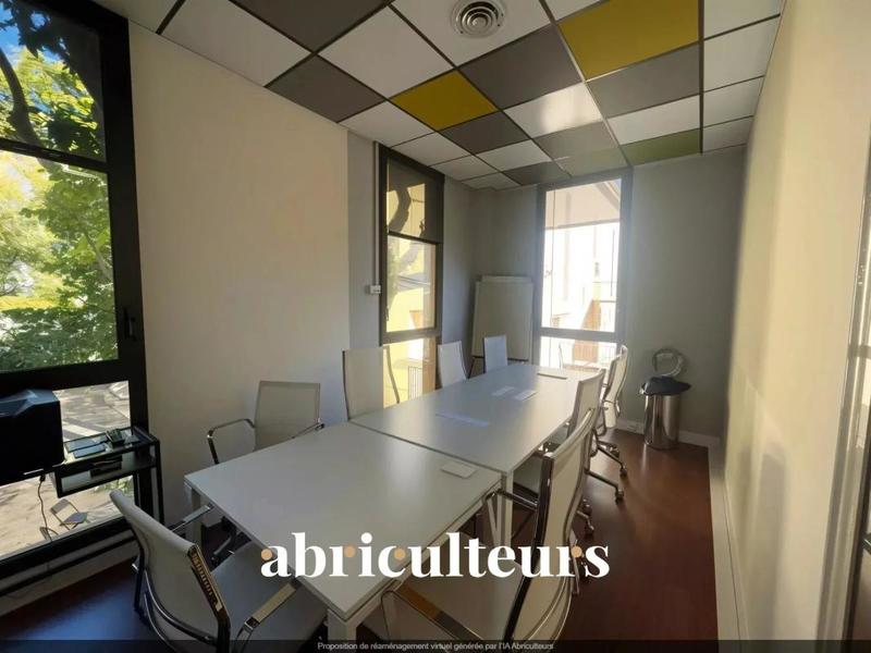 Bureau - 65 m² - 5 pièces