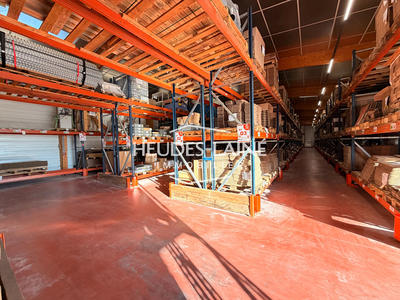 Local d'activités - 1 500 m²