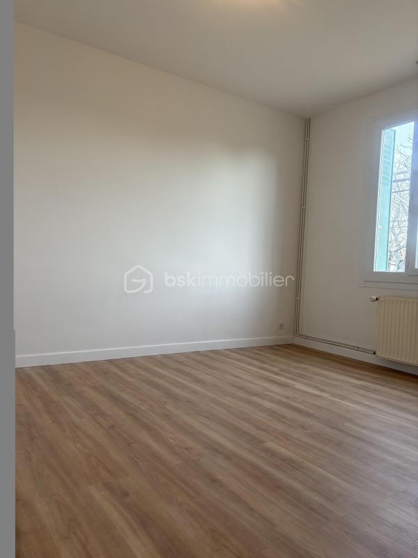 Maison traditionnelle - 140 m² - 5 pièces