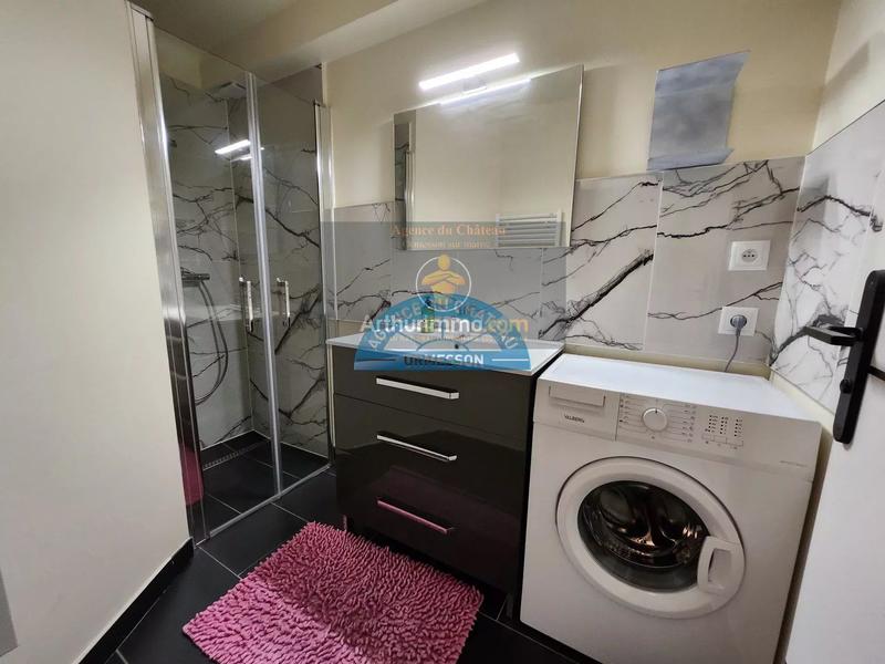 Maison - 233 m² - 11 pièces