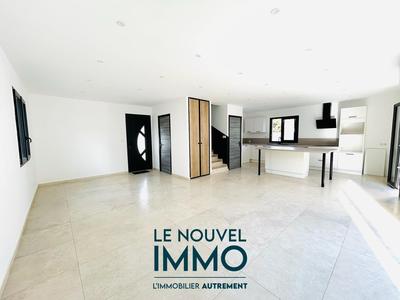 Maison - 97 m² - 4 pièces