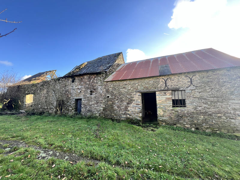 Maison - 300 m² - 4 pièces