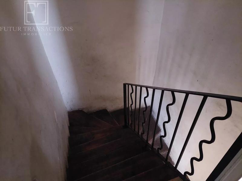 Immeuble - 130 m² - 8 pièces