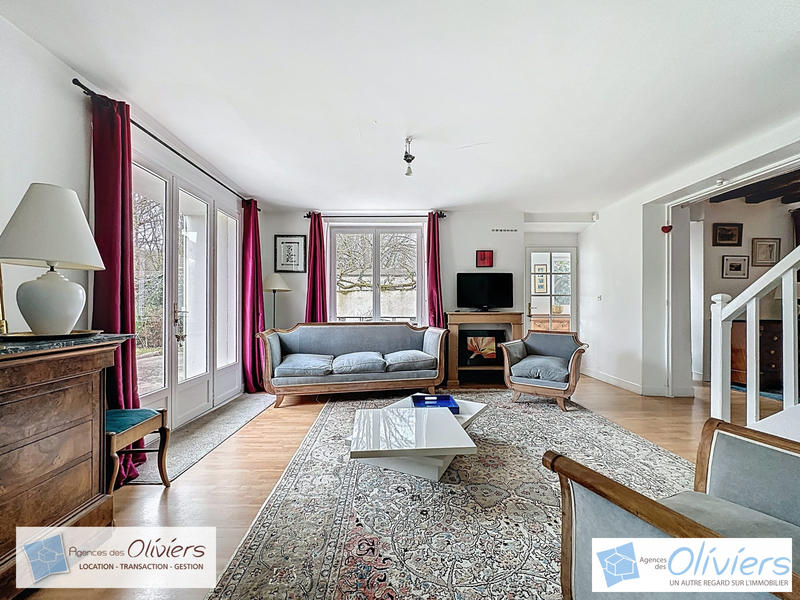 Maison - 180 m² - 6 pièces