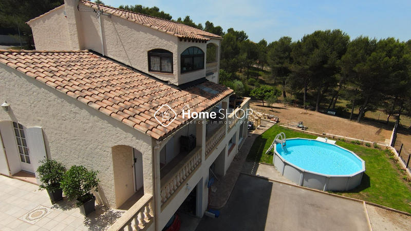 Villa - 196 m² - 7 pièces