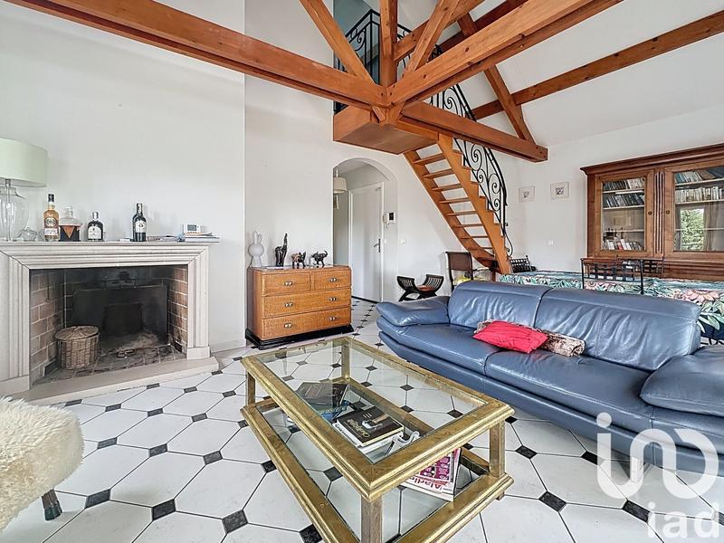 Appartement - 104 m² - 6 pièces