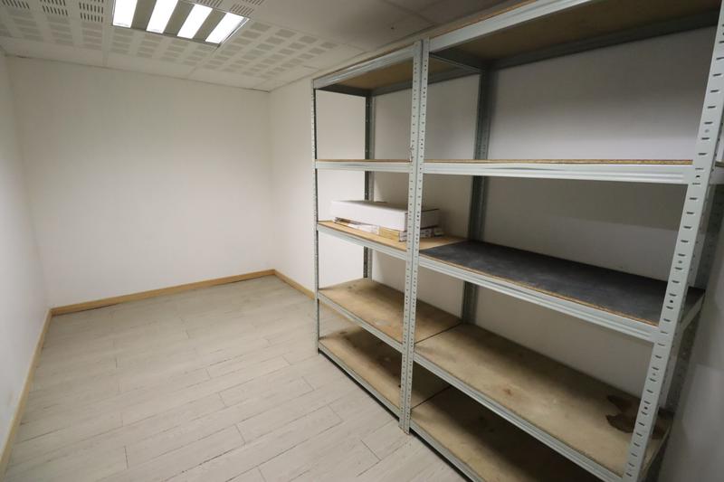 Local commercial - 136 m²