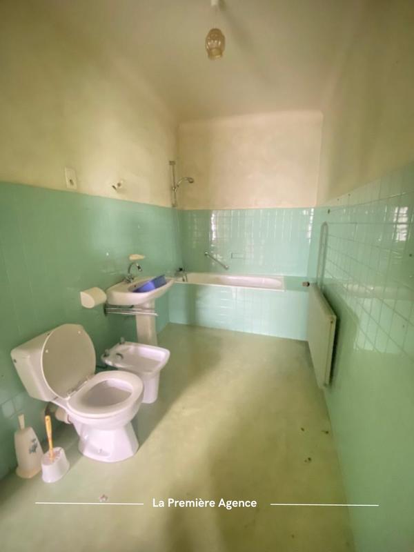 Maison - 203 m² - 8 pièces