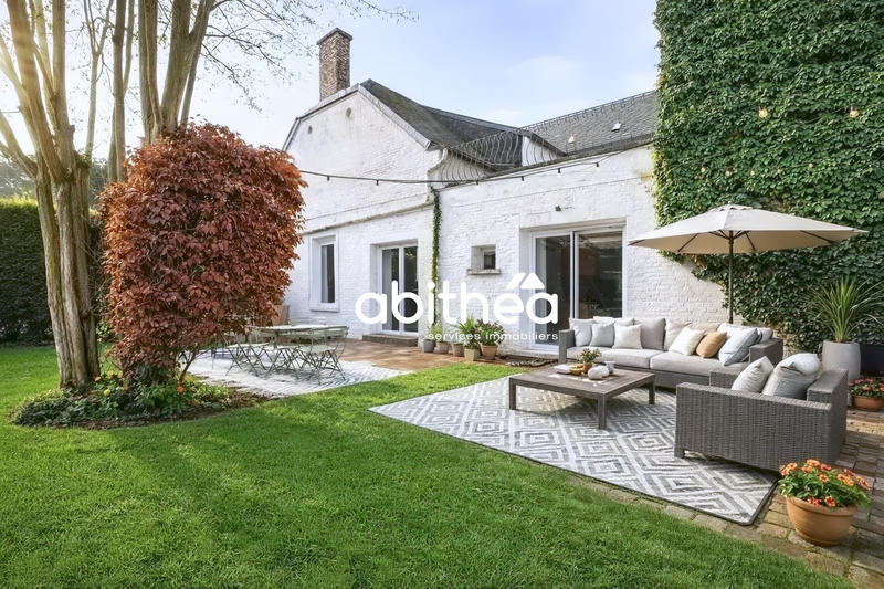 Maison - 380 m² - 13 pièces