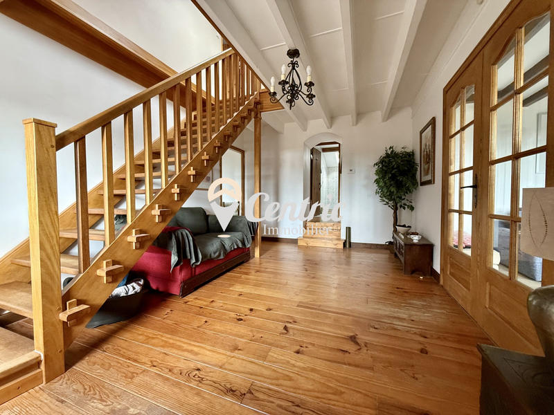 Maison - 160 m² - 7 pièces